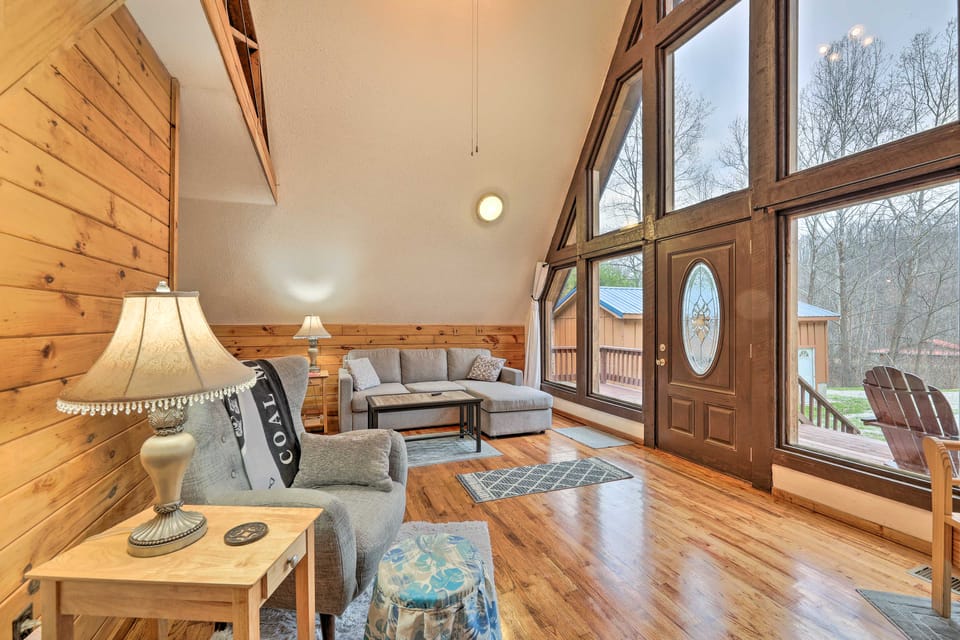 Cozy Yatesville Lake Cabin Rental in Louisa! House in Kentucky