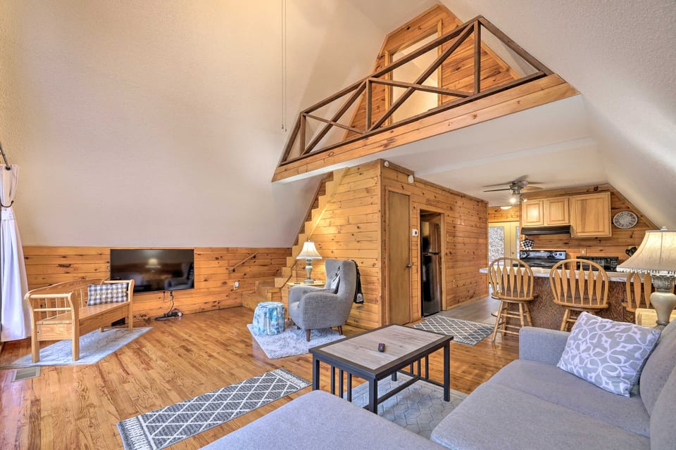 Cozy Yatesville Lake Cabin Rental in Louisa! House in Kentucky
