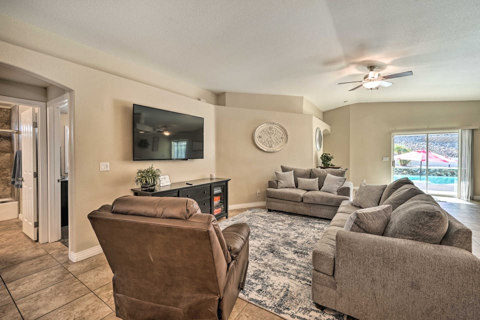 3 Mi to Lake: Lake Havasu Home w/ Pool! House in Lake Havasu City