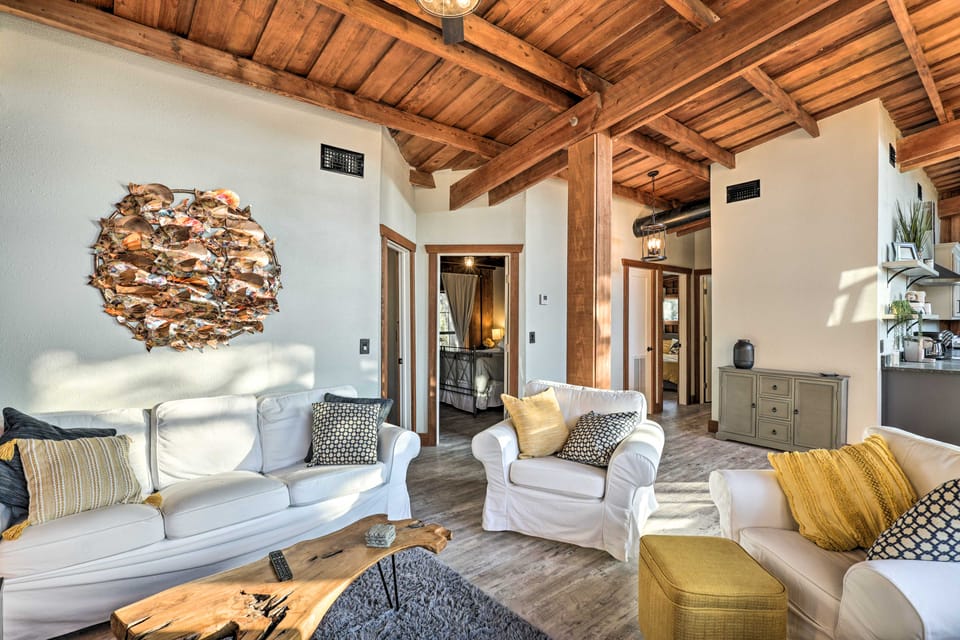 Fort White Retreat: Deck & River Access! House in Florida