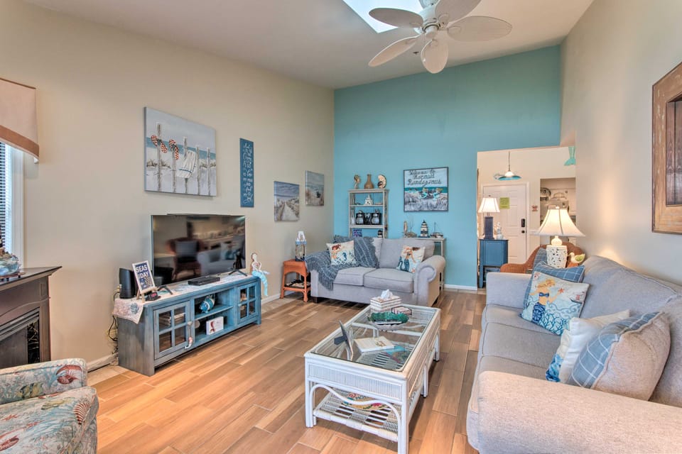 Topsail Beach Oceanfront Oasis w/ Stunning Views! Apartment in North Topsail Beach