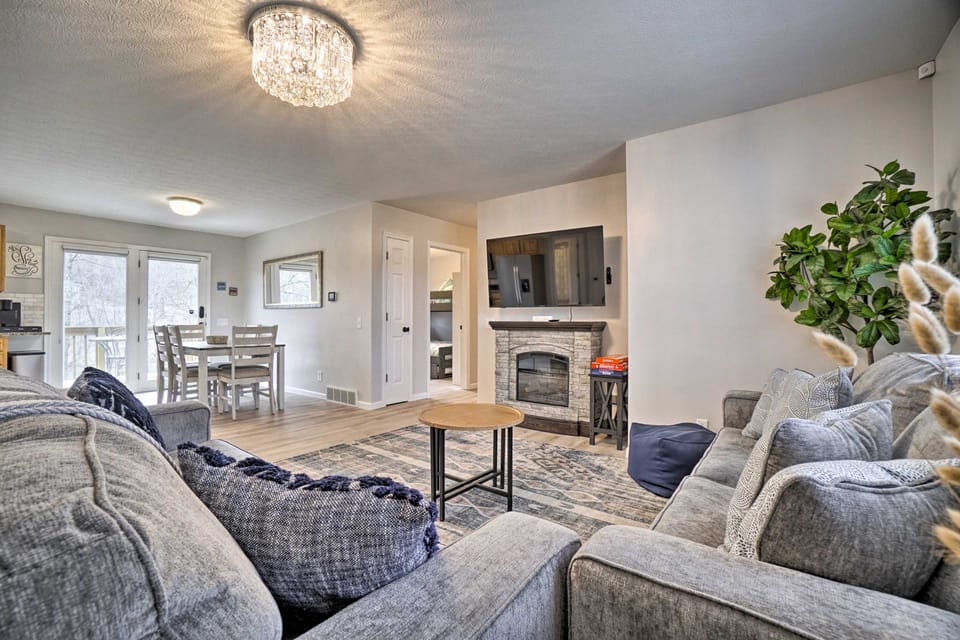 Renovated Logan Home w/ Pond & Fire Pit House in Falls Township