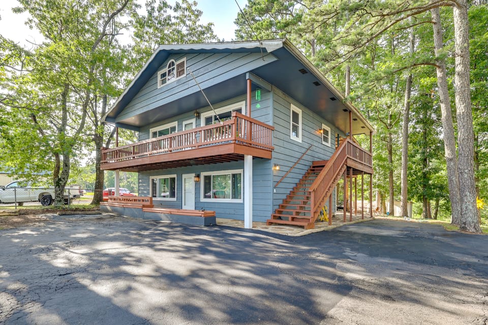 Eureka Springs Apartment: 'Blue Moon Ridge' Apartment in Arkansas