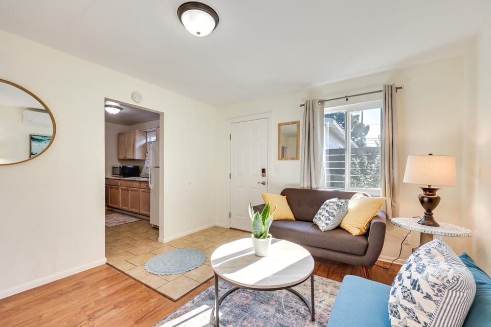 Quiet Carpinteria Cottage By Town & Beaches Cottage in Carpinteria