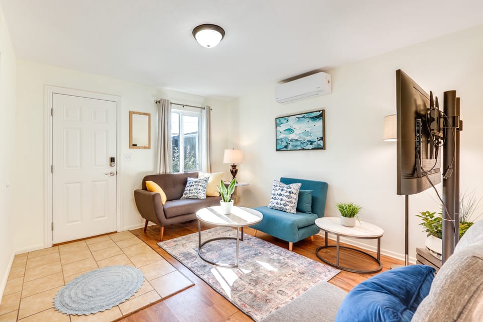 Quiet Carpinteria Cottage By Town & Beaches Cottage in Carpinteria