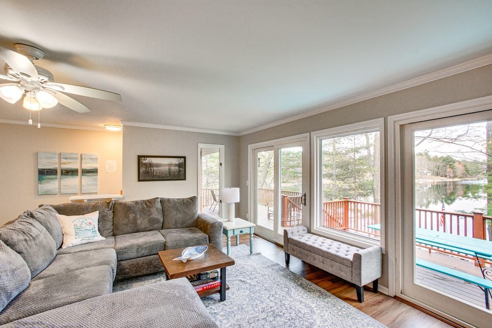 Spacious, Peaceful Lake House, 10 Mi to Horse Show House in Michigan