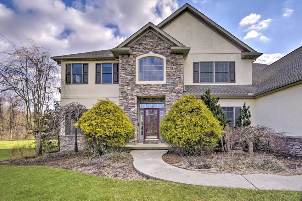 Pool & Furnished Patio: Group Getaway in Hershey House in Pennsylvania