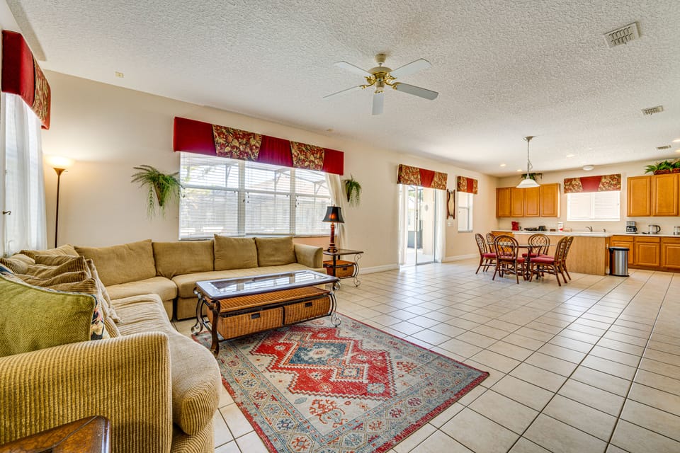 Lanai & Game Room: Vacation Home in Davenport! House in Four Corners
