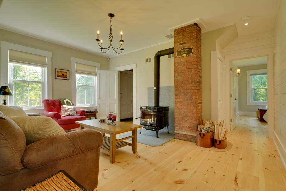 Historic Mount Holly Vacation Rental House in Mount Holly