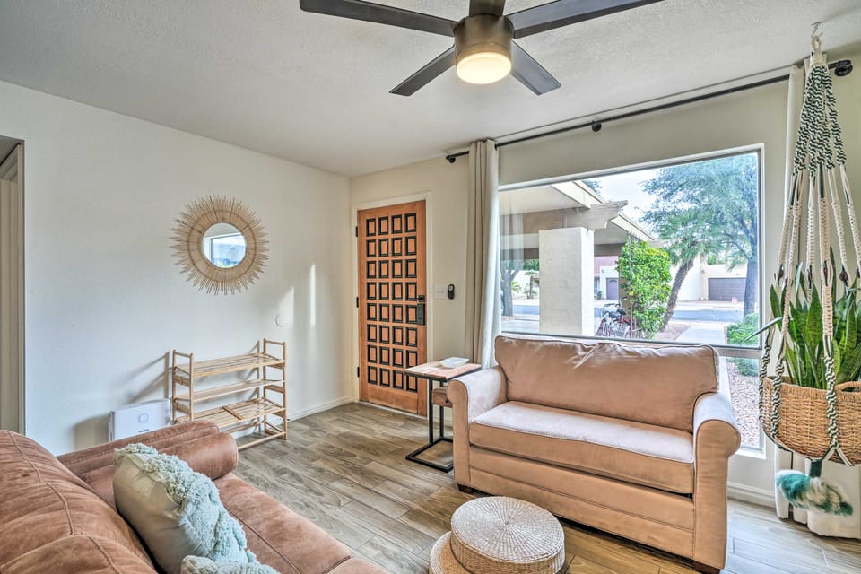 Patio & Workspace: Litchfield Park Vacation Rental Apartment in Litchfield Park