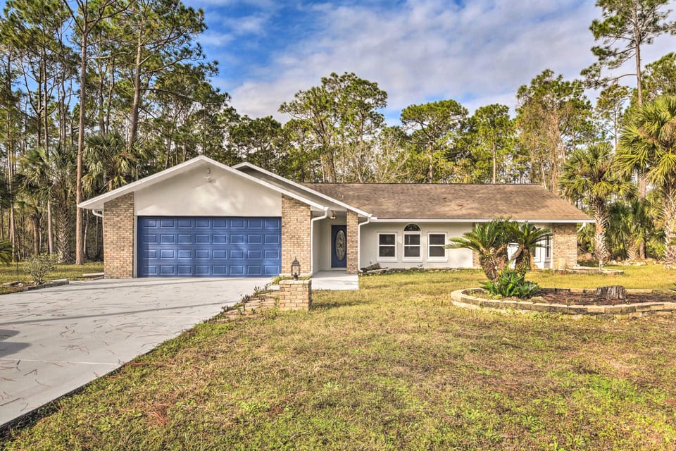 Palm Coast Home ~ 7 Mi to Flagler Beach! House in Palm Coast