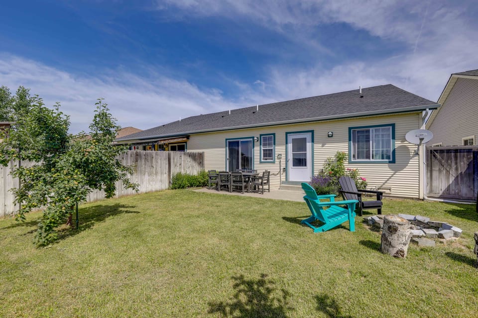 Family-Friendly Columbia Falls Townhome w/ Views! Apartment in Columbia Falls
