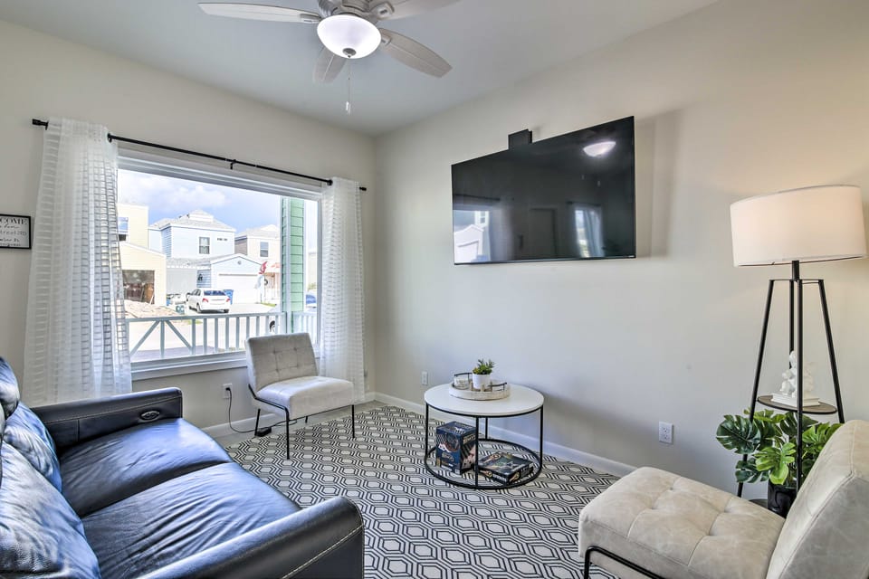 5 Mi to Beach: Pet-Friendly Port Isabel Home! House in Port Isabel