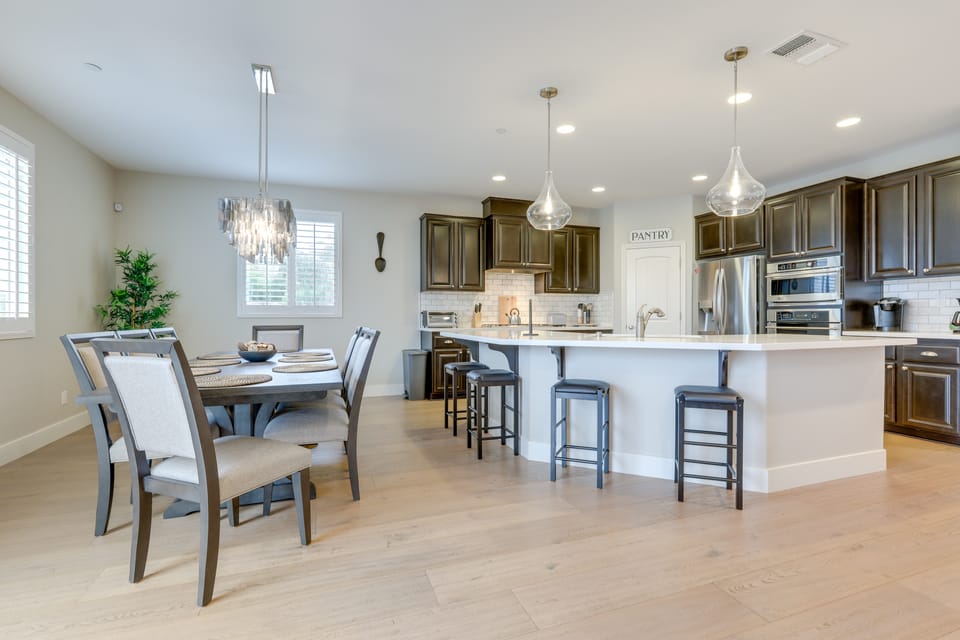 Luxe Roseville Home w/ Pool & Hot Tub! House in Roseville