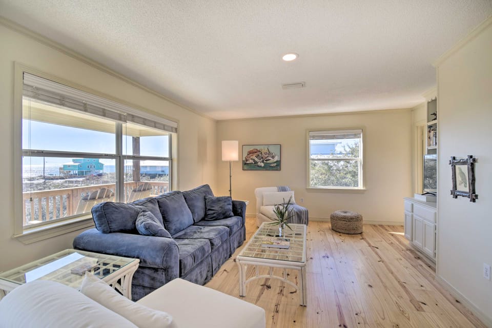 Gulf Shores Rental w/ Large Porch - Walk to Beach House in Alabama