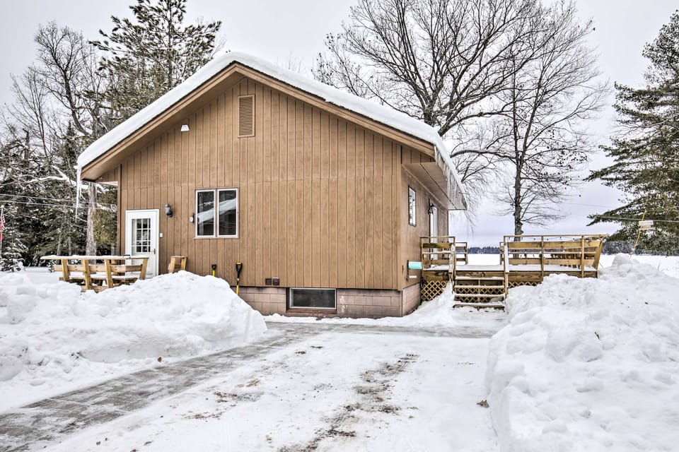Lakefront Mercer Home: Private Dock & Kayaks! House in Wisconsin