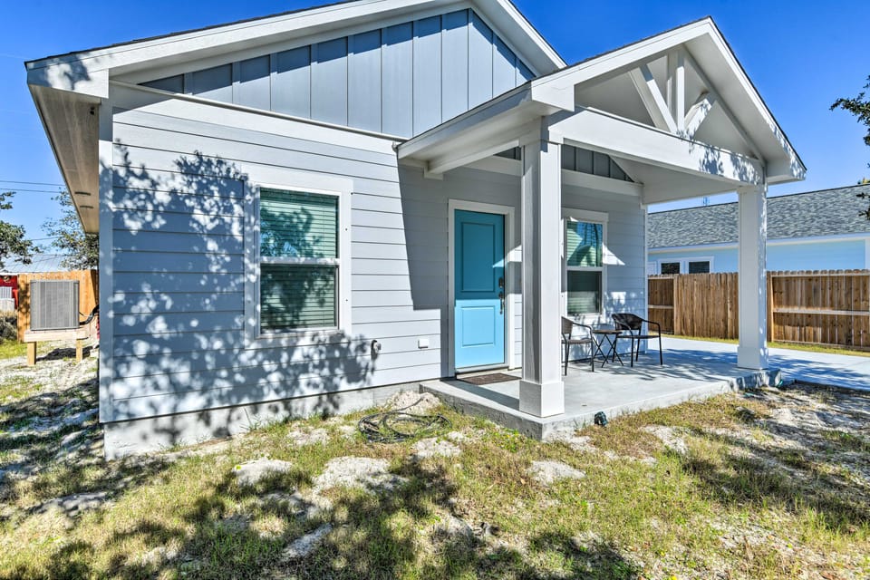 4 Mi to Boat Ramp: Charming Rockport Home House in Texas