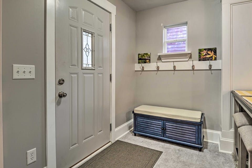 Charming Greencastle Home < 1 Mi to DePauw! House in Indiana