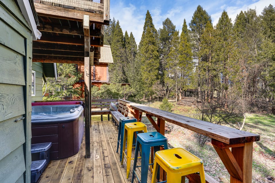 2 Mi to Trinity Lake: Forest-View Gem w/ Hot Tub! House in California