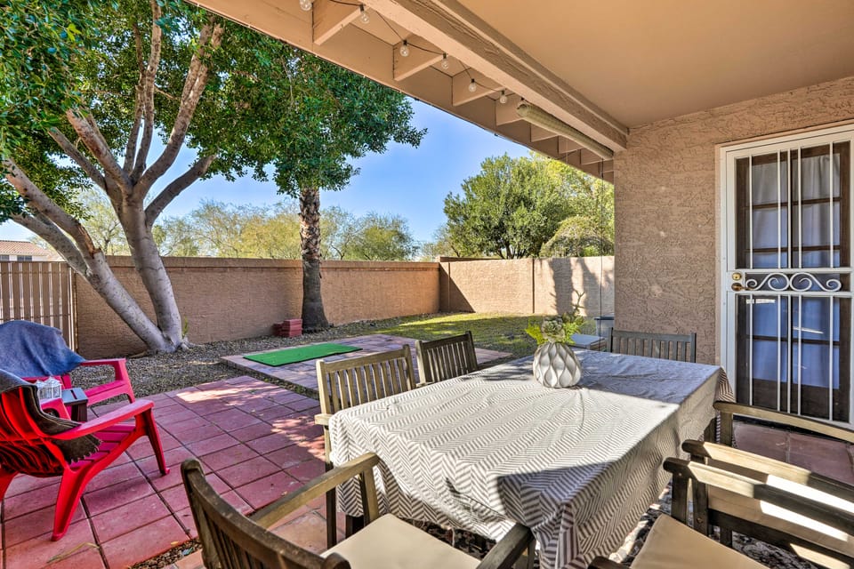 NEW! Cozy Townhome ~ 11 Mi to Old Town Scottsdale! Apartment in Scottsdale