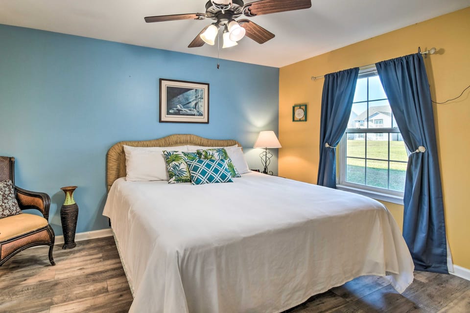 5 Mi to Beach: Gulf Shores Condo w/ Perks! Apartment in Gulf Shores