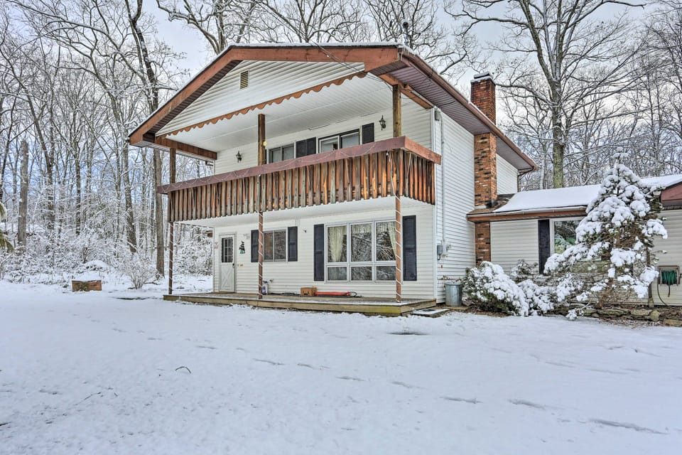 Large Greeley House w/ 2 Game Rooms + Yard! House in Pennsylvania