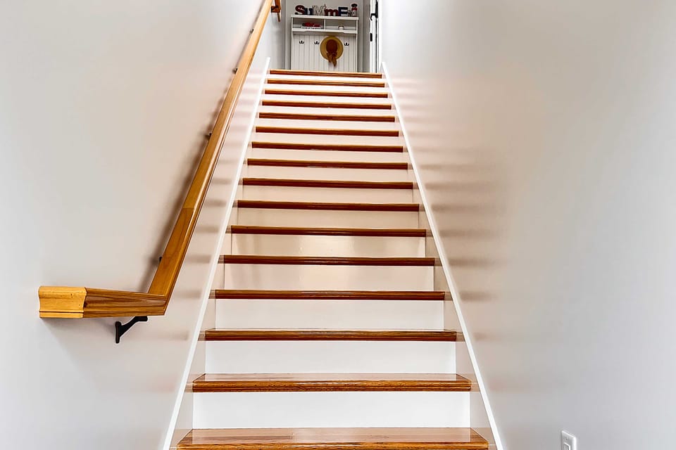 Modern Apt Near Martha's Vineyard Beaches! Apartment in Tisbury