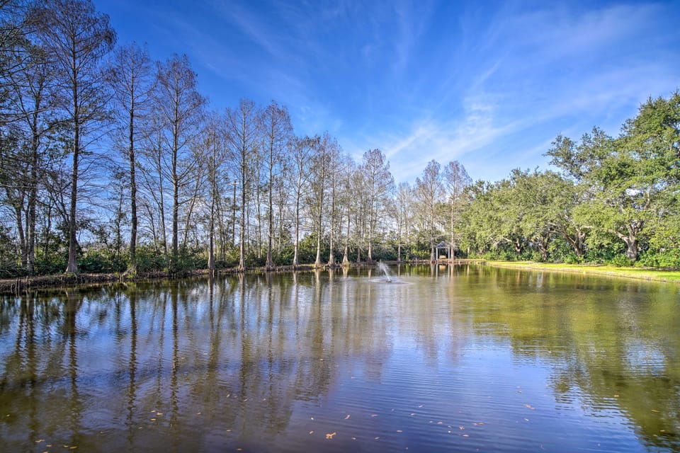 Idyllic Houma Vacation Rental on Shared Pond! Cottage in Louisiana