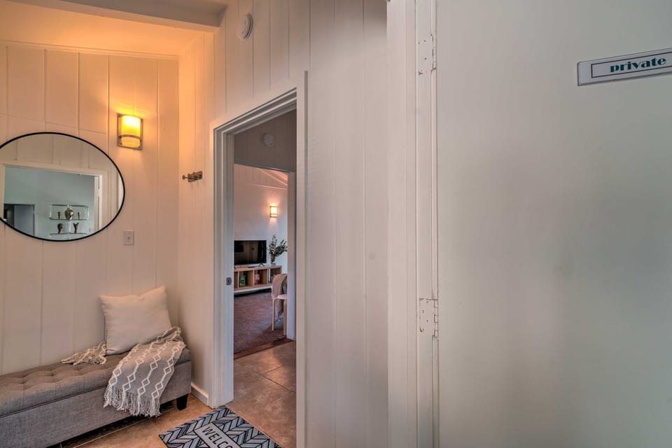 Santa Barbara Studio Near Downtown & Beaches Apartment in Santa Barbara