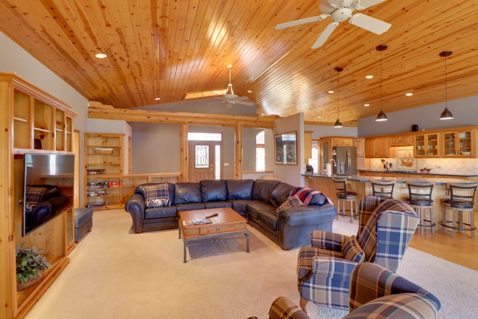 Patio & Forest View: Peaceful Show Low Home House in Show Low