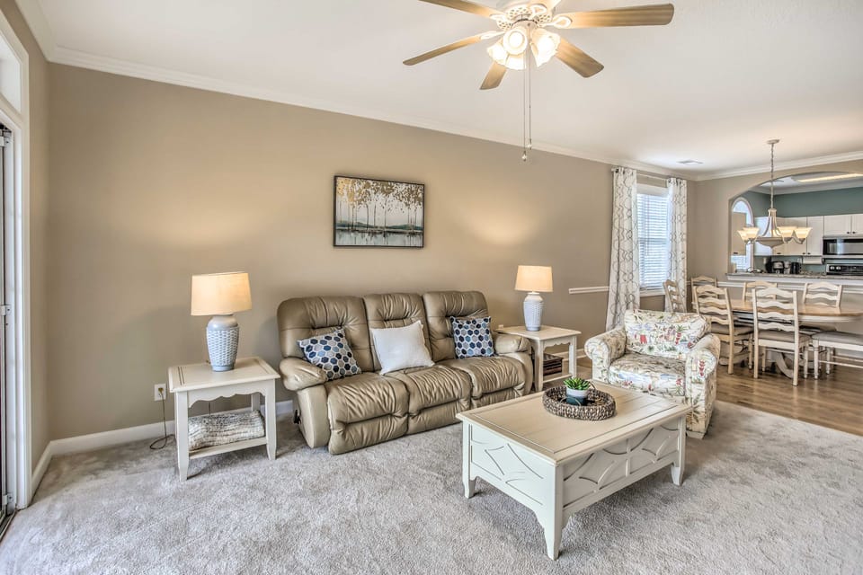 Pool, Beach & Golf: Barefoot Resort Condo! Apartment in North Myrtle Beach
