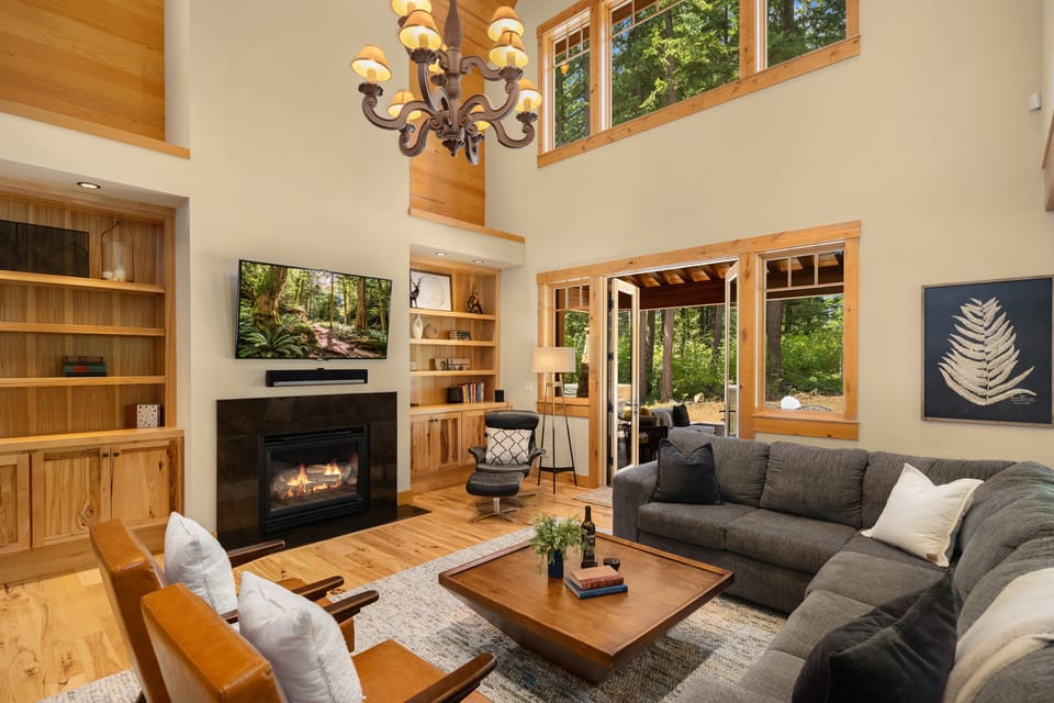 Hot Tub & Heated Patio! Suncadia Ski Getaway House in Kittitas County