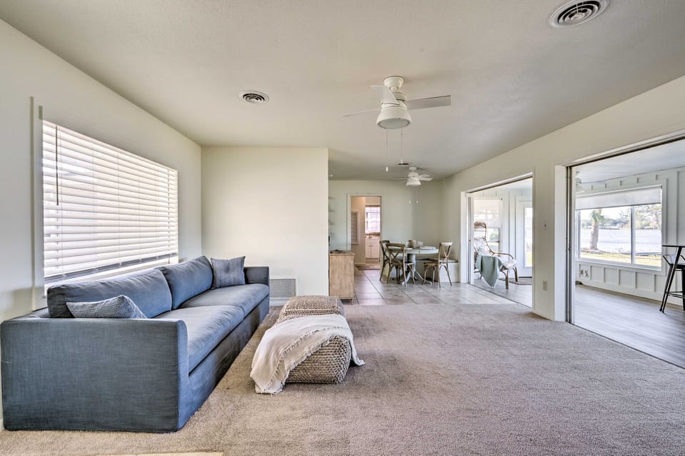 Private Dock + Grill: Sunny Lake Weir Retreat! House in Lake Weir