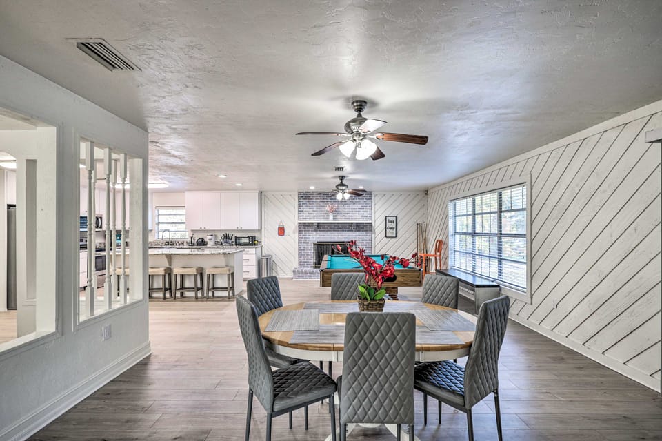 Spacious Family Home w/ Backyard in Gainesville! House in Gainesville