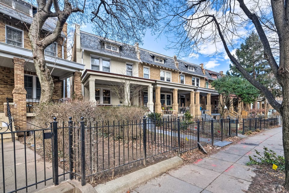Washington DC Apartment at Rock Creek Park! Apartment in District of Columbia
