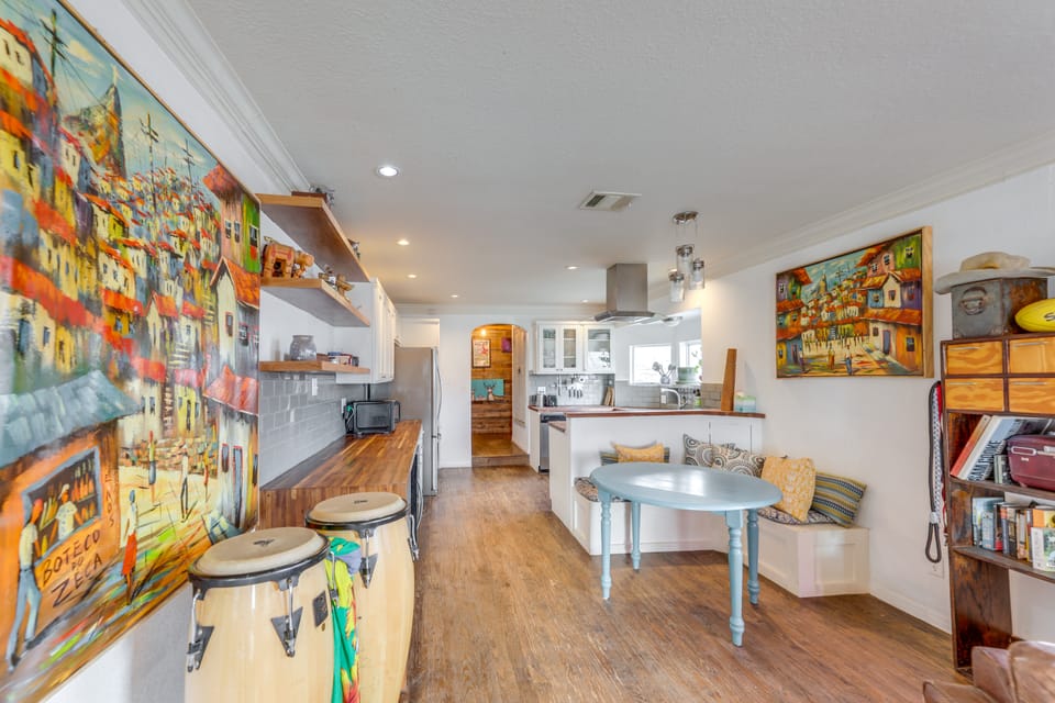 Pet-Friendly Austin Home w/ Private Yard + Deck! House in Austin