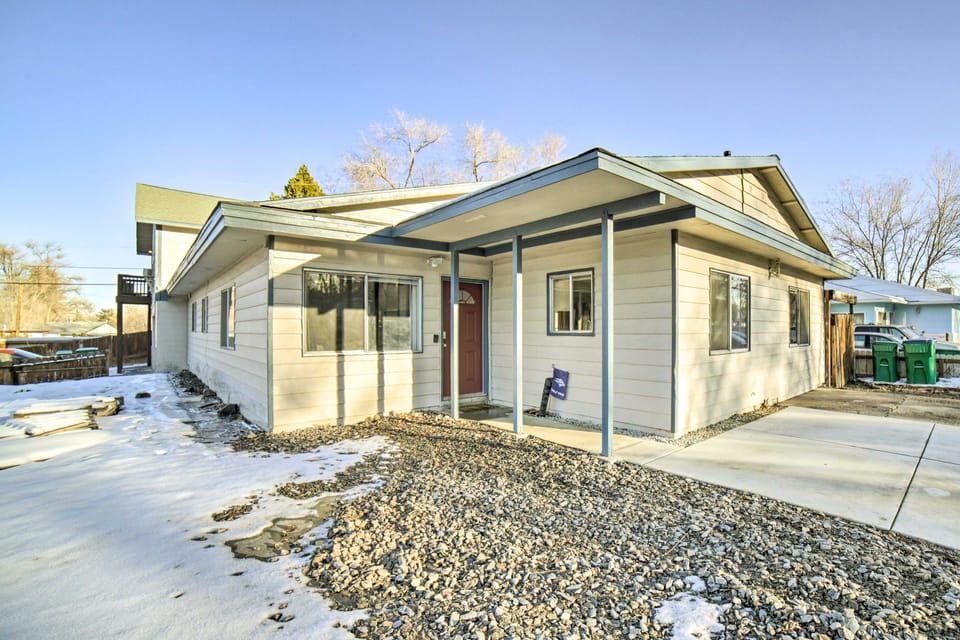Gateway to Mt Rose Ski! Reno Home w/ Fireplace House in Reno