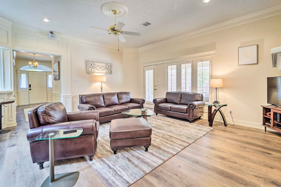 Lubbock Home w/ Patio ~ 6 Mi to Texas Tech! Villa in Lubbock
