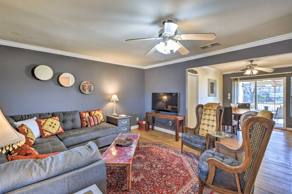 Charming Palmer Family Home on 5 Acres! House in Texas