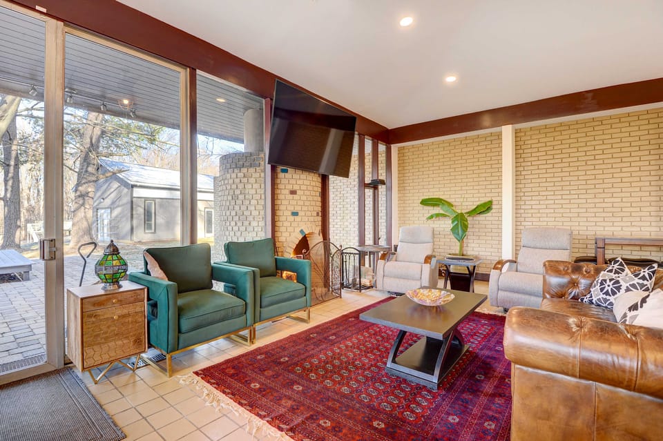 Stylish + Serene West Friendship Hidden Gem! House in Maryland