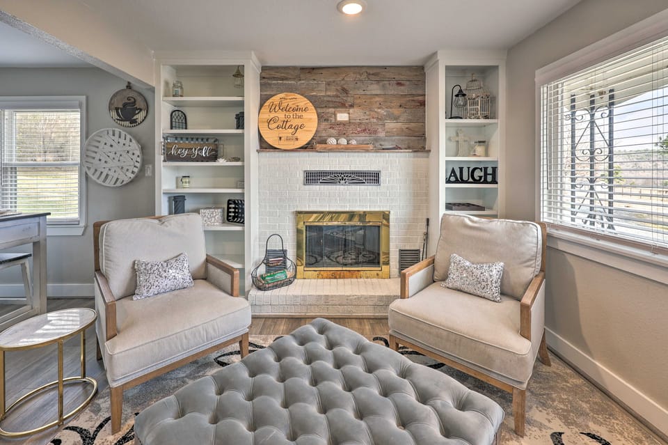 Hodgen Cottage on 650 Acres, Cozy & Scenic Cottage in Oklahoma
