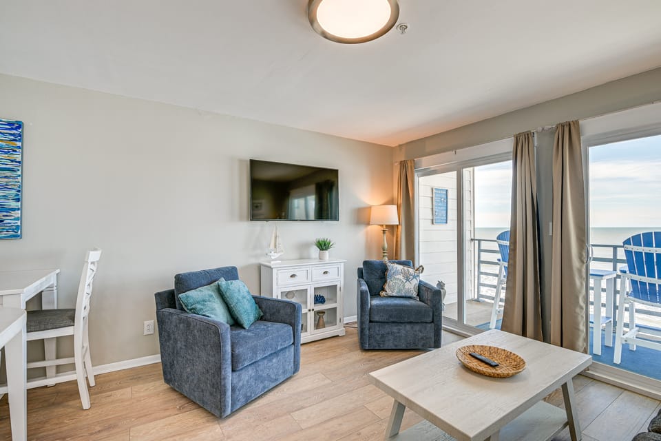 Murrells Inlet Condo on Garden City Beach! Apartment in Garden City