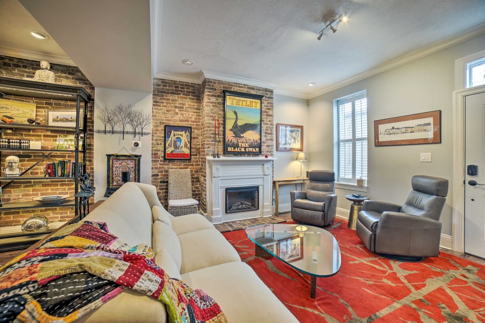 Pittsburgh Vacation Rental in Lawrenceville! House in Pittsburgh