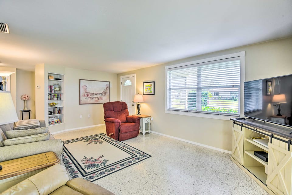 Venice Vacation Rental w/ Pool, Near Beaches House in South Venice