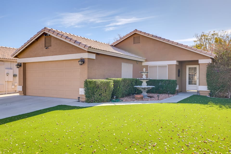 Golf & Hike: Family Home w/ Patio in Glendale House in Phoenix