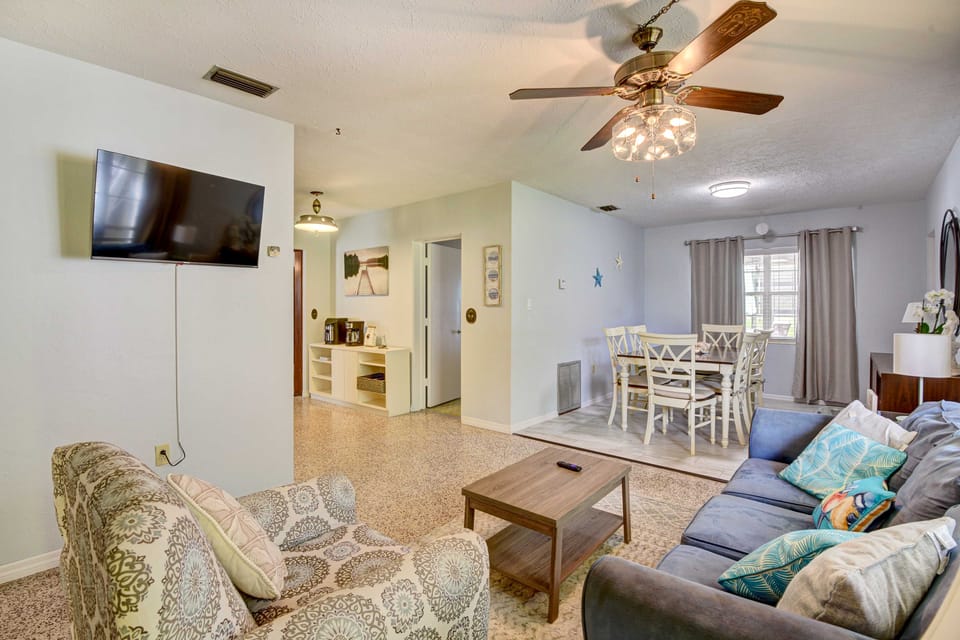 12 Mi to Beach: Cottage w/ Pool in Bradenton Cottage in Florida