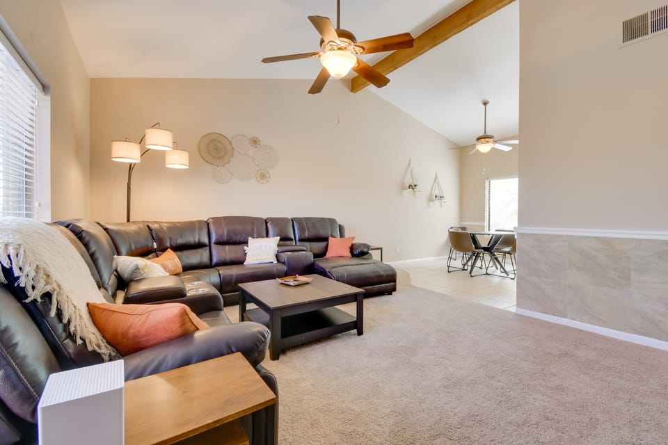 Pool Access & Mtn-View Balcony: Fountain Hills Gem Apartment in Fountain Hills