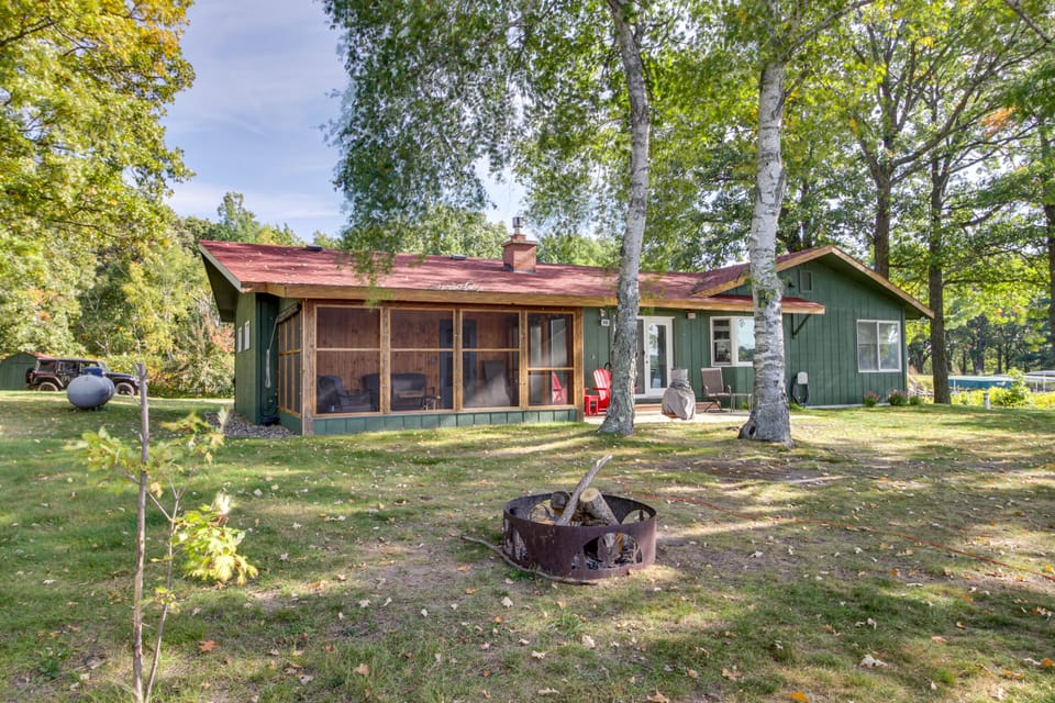 Lakefront Walker Home w/ Boat Dock & Lift! House in Leech Lake