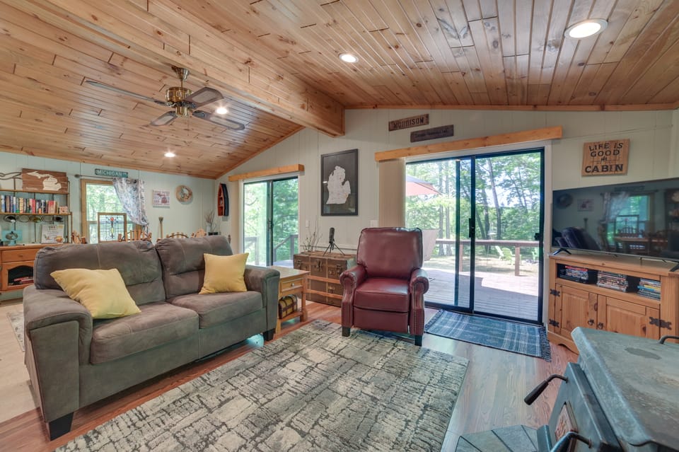 Rose City Cabin w/ Fire Pit & Lake Access House in Michigan