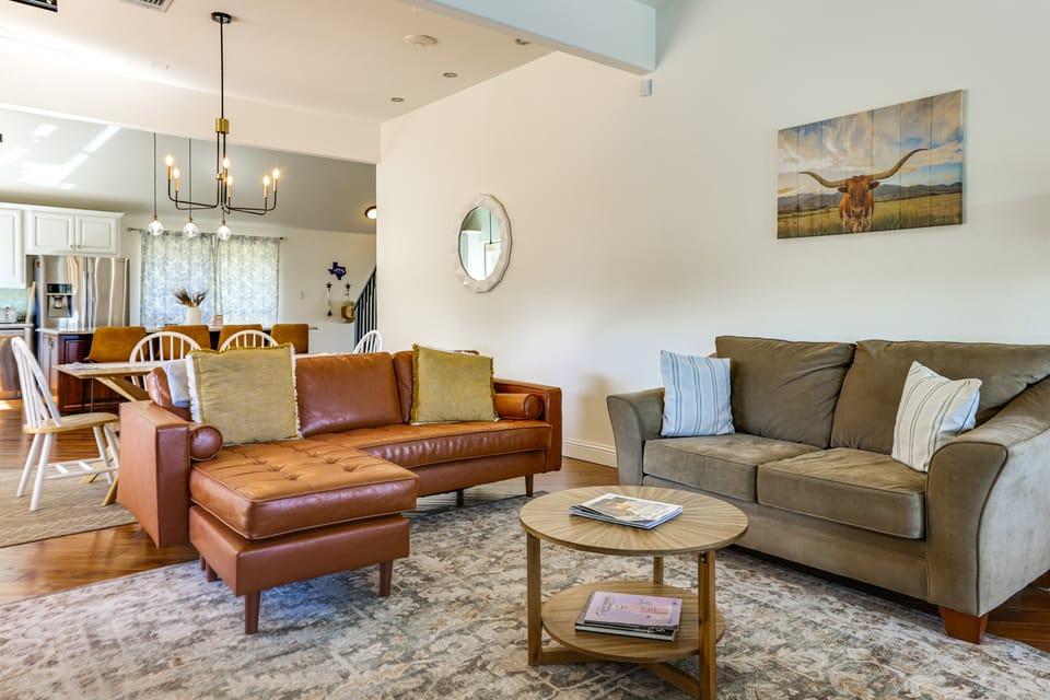 Infinity Edge Pool & Fire Pit: Spicewood Getaway! House in Lake Travis